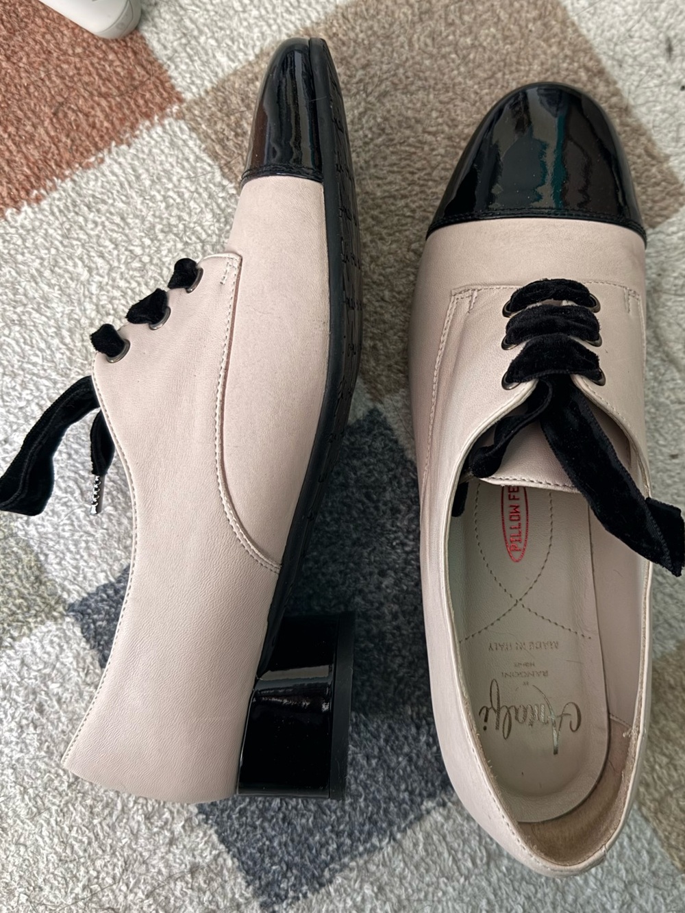 Amalfi black toe cap leather rullo flats